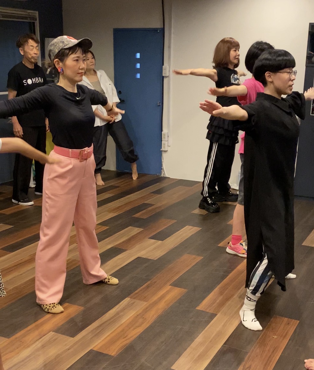 神戸のVOGUEダンスレッスン風景